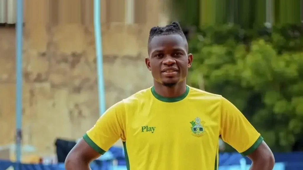 اللاعب النيجيري تشينيدو أوزور،